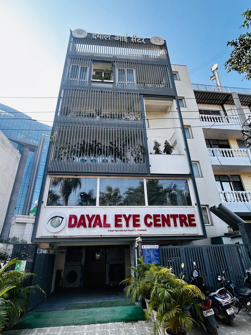 Dayal Eye Centre - Best Eye Hospital in Gurugram